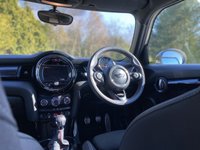 USED 2018 68 MINI HATCH COOPER 2.0 COOPER S 5d 190 BHP Sat Nav JCW Aerodynamic Kit