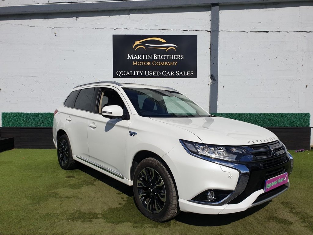 View our MITSUBISHI OUTLANDER
