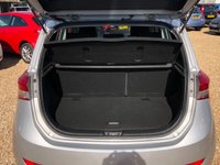 USED 2015 15 HYUNDAI IX20 1.6 ACTIVE 5d AUTOMATIC Quality Automatic with Raised Seat Position