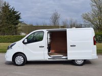 USED 2015 65 VAUXHALL VIVARO 1.6 2700 L1H1 CDTI P/V 89 BHP ** NO VAT ** NO VAT +   LOW MILES