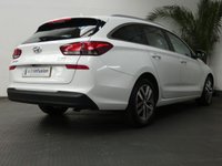 USED 2018 67 HYUNDAI I30 1.4 T-GDI SE NAV 5d 139 BHP SAT NAV REAR VIEW CAMERA