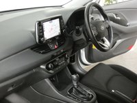 USED 2018 67 HYUNDAI I30 1.4 T-GDI SE NAV 5d 139 BHP SAT NAV REAR VIEW CAMERA