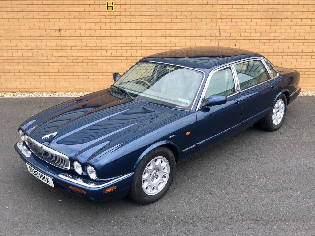 USED 1997 R JAGUAR XJ SOVEREIGN // LWB // 4d // 4.0 V8 290 BHP // px swap 
