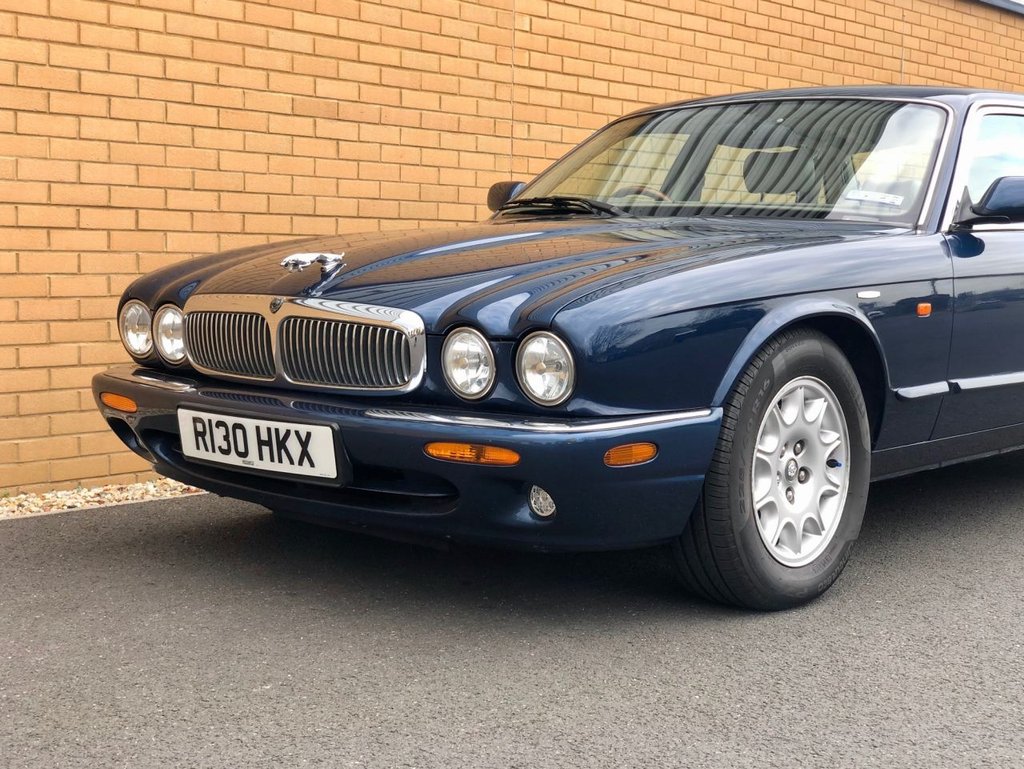 USED 1997 R JAGUAR XJ SOVEREIGN // LWB // 4d // 4.0 V8 290 BHP // px swap 