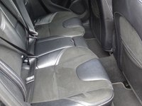 USED 2013 13 VOLVO V40 2.0 D4 R-DESIGN NAV 5d 174 BHP * SATNAV *   PANORAMIC ROOF