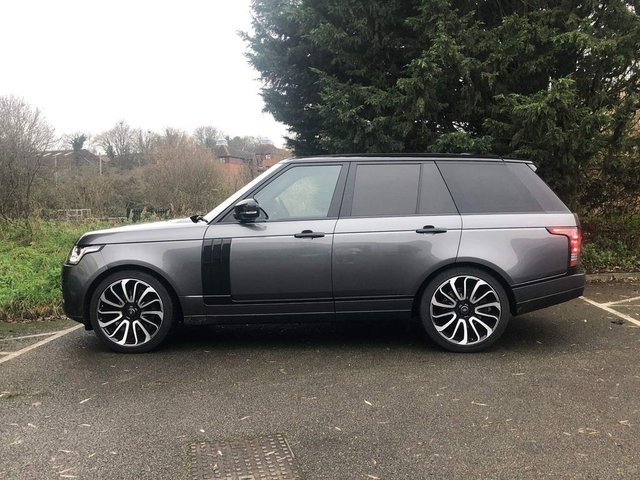View our LAND ROVER RANGE ROVER