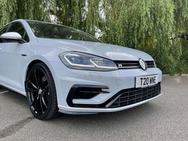 View our VOLKSWAGEN GOLF
