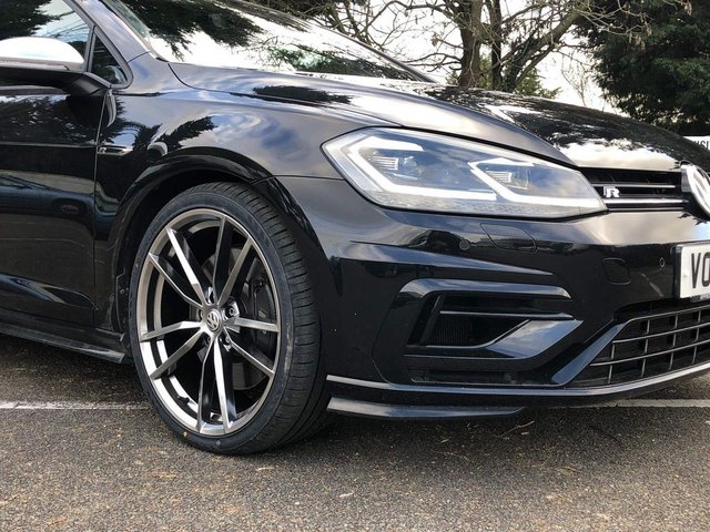 View our VOLKSWAGEN GOLF