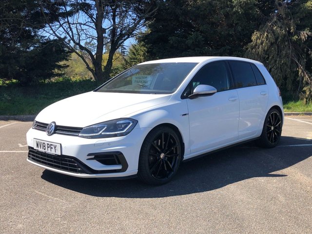 View our VOLKSWAGEN GOLF