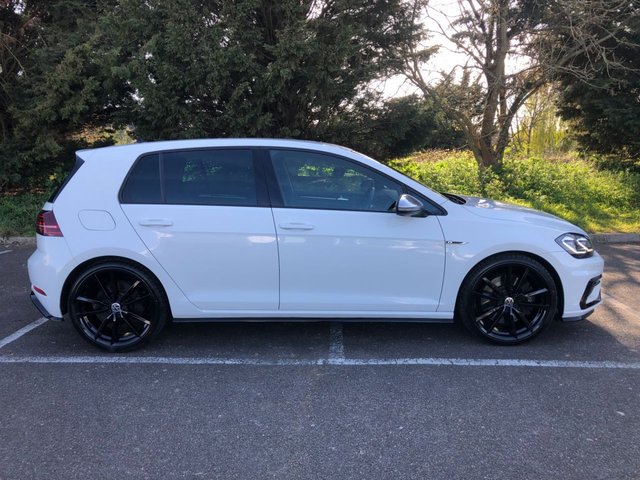 View our VOLKSWAGEN GOLF