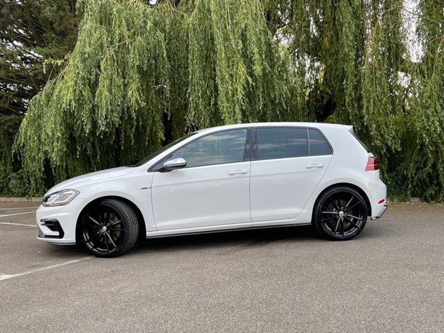 View our VOLKSWAGEN GOLF