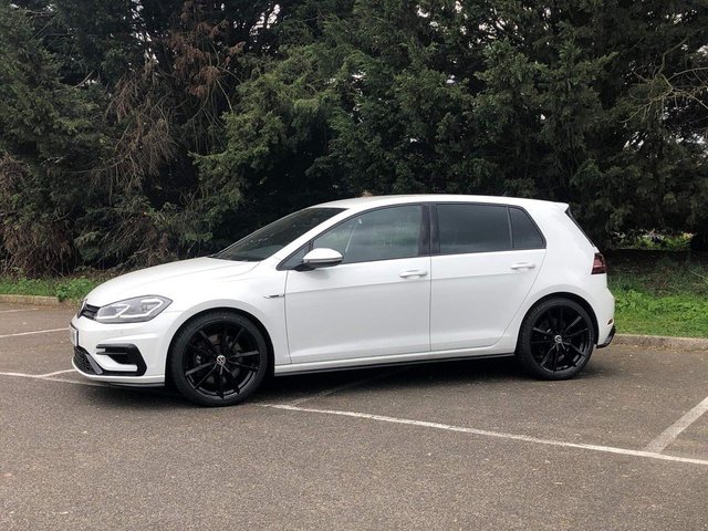 View our VOLKSWAGEN GOLF