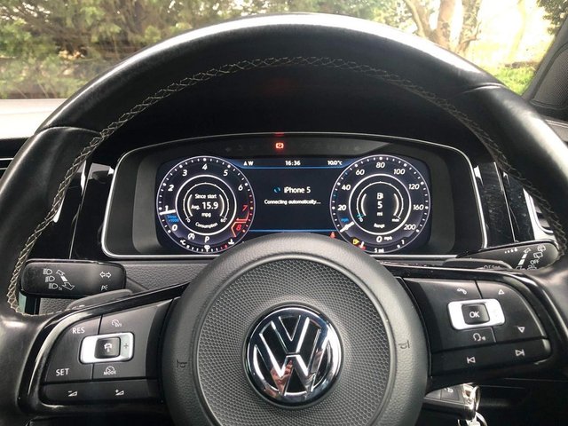 View our VOLKSWAGEN GOLF
