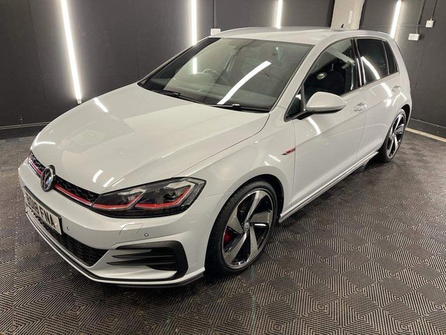 View our VOLKSWAGEN GOLF