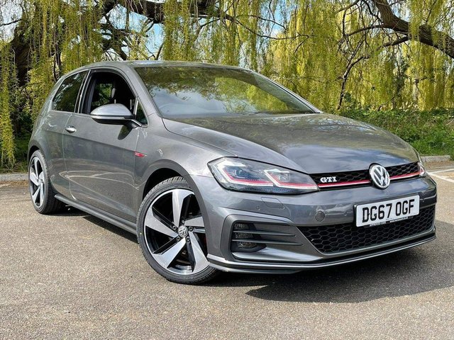View our VOLKSWAGEN GOLF