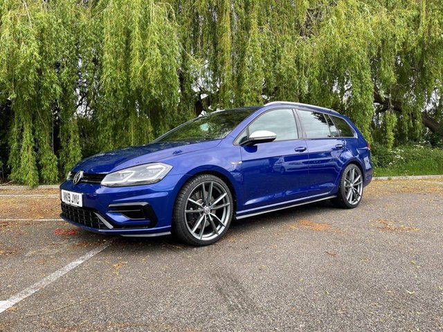 View our VOLKSWAGEN GOLF