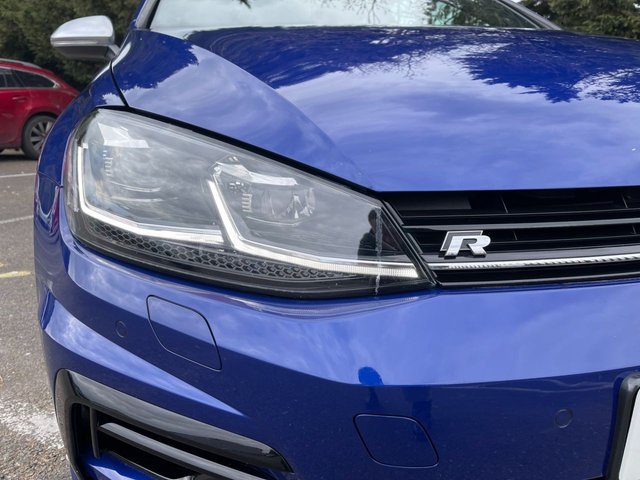 View our VOLKSWAGEN GOLF