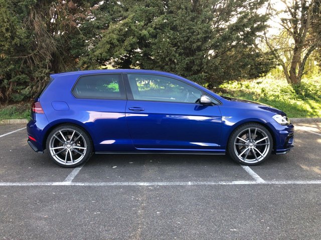 View our VOLKSWAGEN GOLF