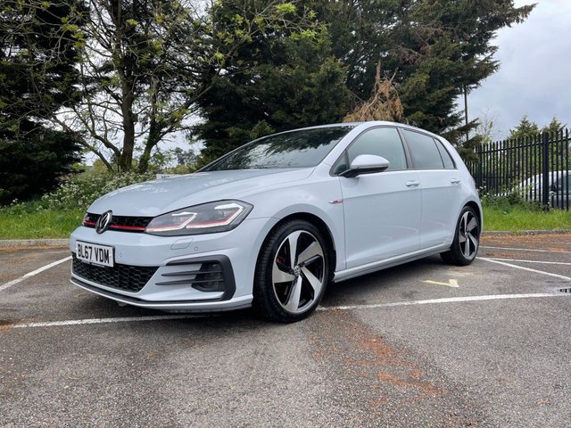 View our VOLKSWAGEN GOLF