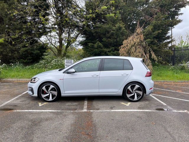 View our VOLKSWAGEN GOLF