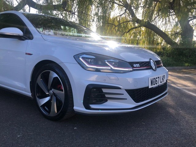 View our VOLKSWAGEN GOLF