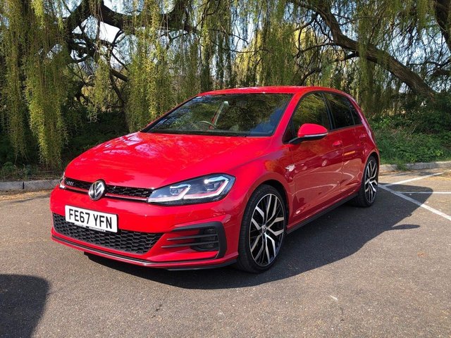 View our VOLKSWAGEN GOLF