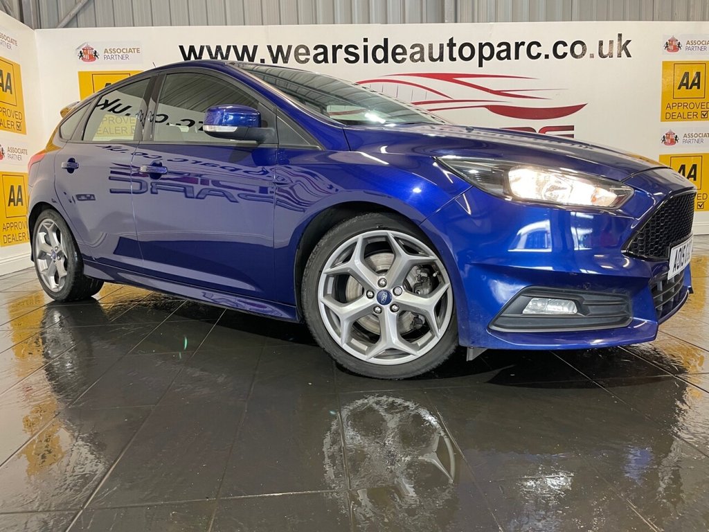 View our FORD FOCUS