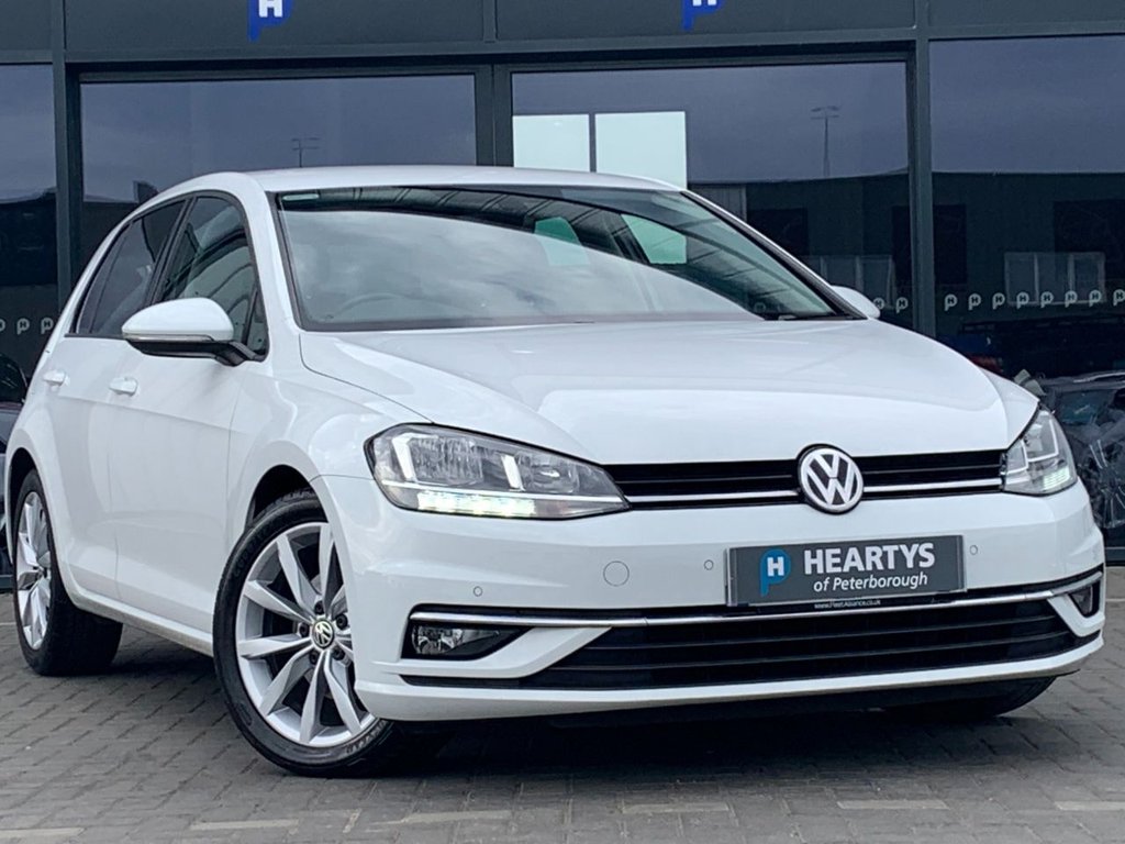 View our VOLKSWAGEN GOLF