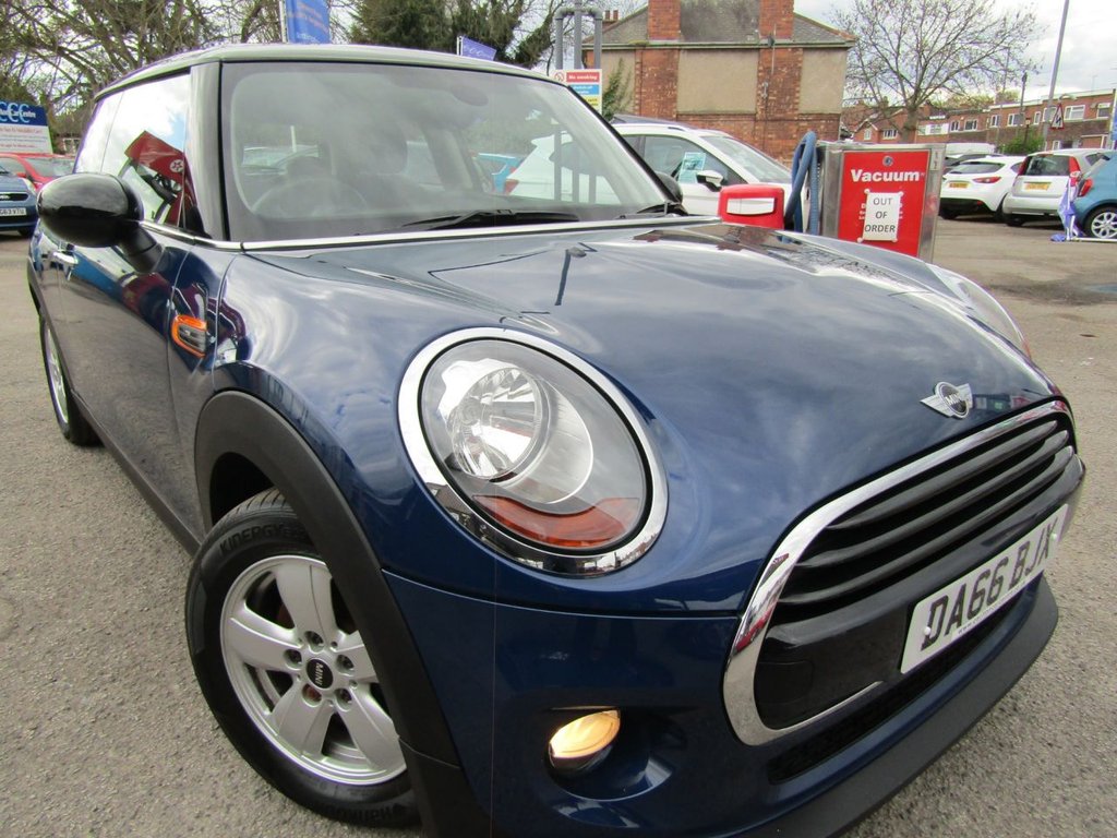 View our MINI HATCH COOPER