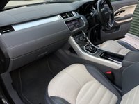 USED 2017 66 LAND ROVER RANGE ROVER EVOQUE 2.0 TD4 HSE DYNAMIC 5d 177 BHP F/S/H, Pan Roof, Heated seats