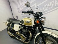 USED 2015 65 TRIUMPH BONNEVILLE T100  WITH AFTERMARKET EXHAUSTS