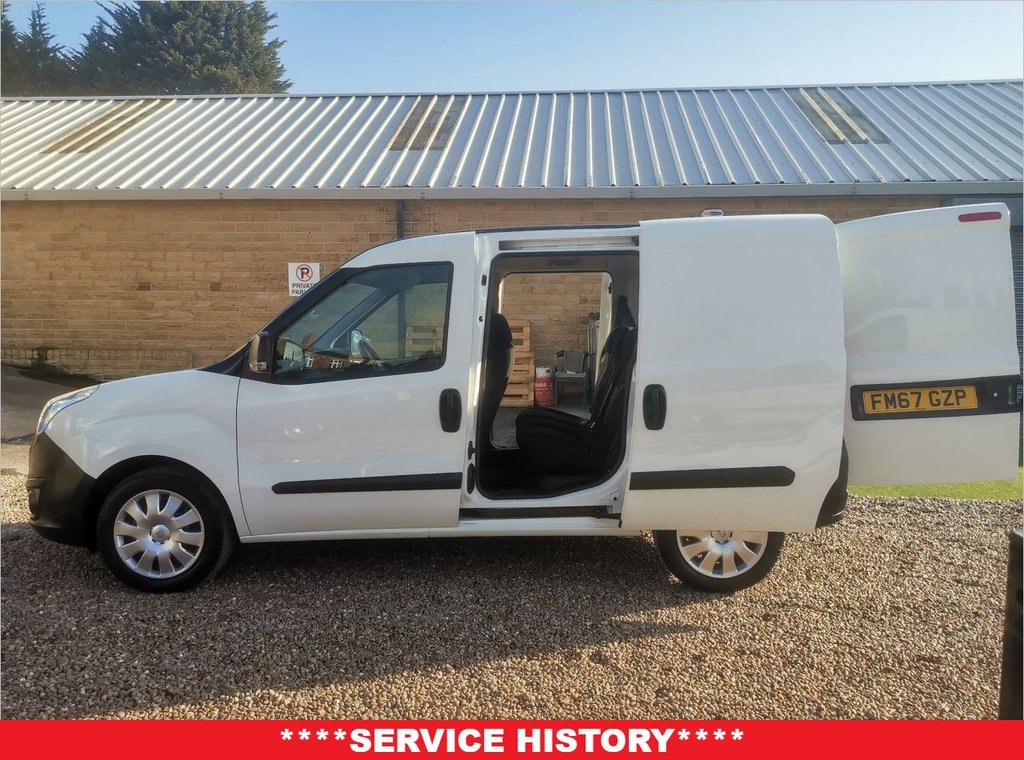 View our VAUXHALL COMBO