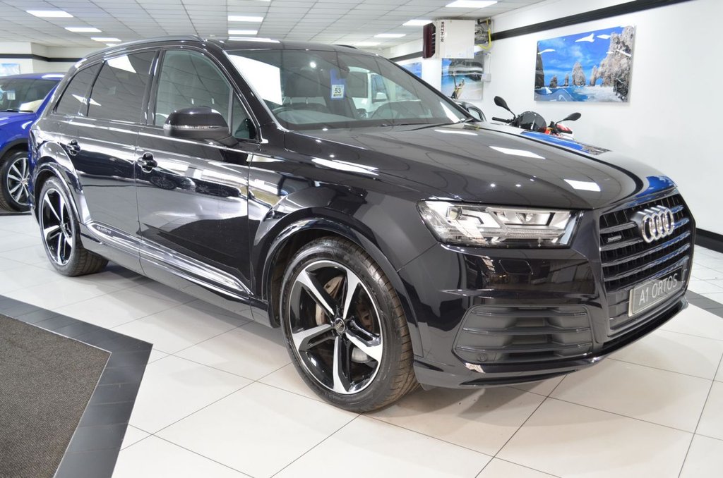 View our AUDI Q7