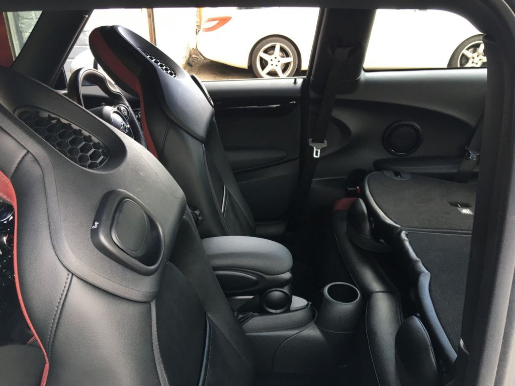 USED 2016 66 MINI HATCH JOHN COOPER WORKS 2.0 JOHN COOPER WORKS 3d 228 BHP 