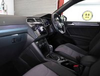 USED 2018 18 VOLKSWAGEN TIGUAN 2.0 R LINE TDI BMT 4MOTION DSG 5d 148 BHP MASSIVE SPEC CAR,DEPOSIT SECURES