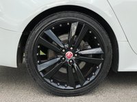 USED 2015 15 JAGUAR XF 2.2 D R-SPORT 4d 200 BHP [SUNROOF] CAMERA | SUNROOF | 20" ALLOYS | FULL SERVICE HISTORY
