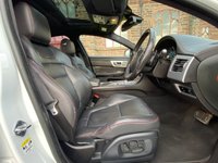 USED 2015 15 JAGUAR XF 2.2 D R-SPORT 4d 200 BHP [SUNROOF] CAMERA | SUNROOF | 20" ALLOYS | FULL SERVICE HISTORY