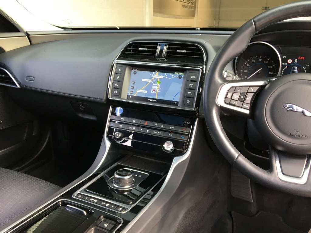 USED 2018 18 JAGUAR XE 2.0 D PORTFOLIO 4d 178 BHP 