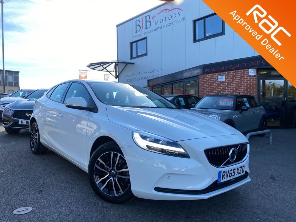 View our VOLVO V40