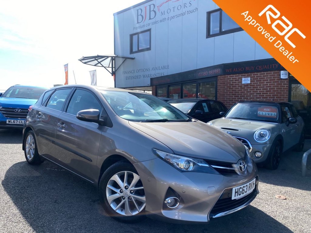 View our TOYOTA AURIS