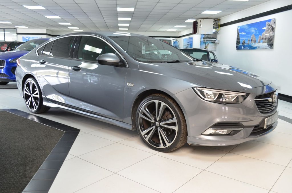 View our VAUXHALL INSIGNIA