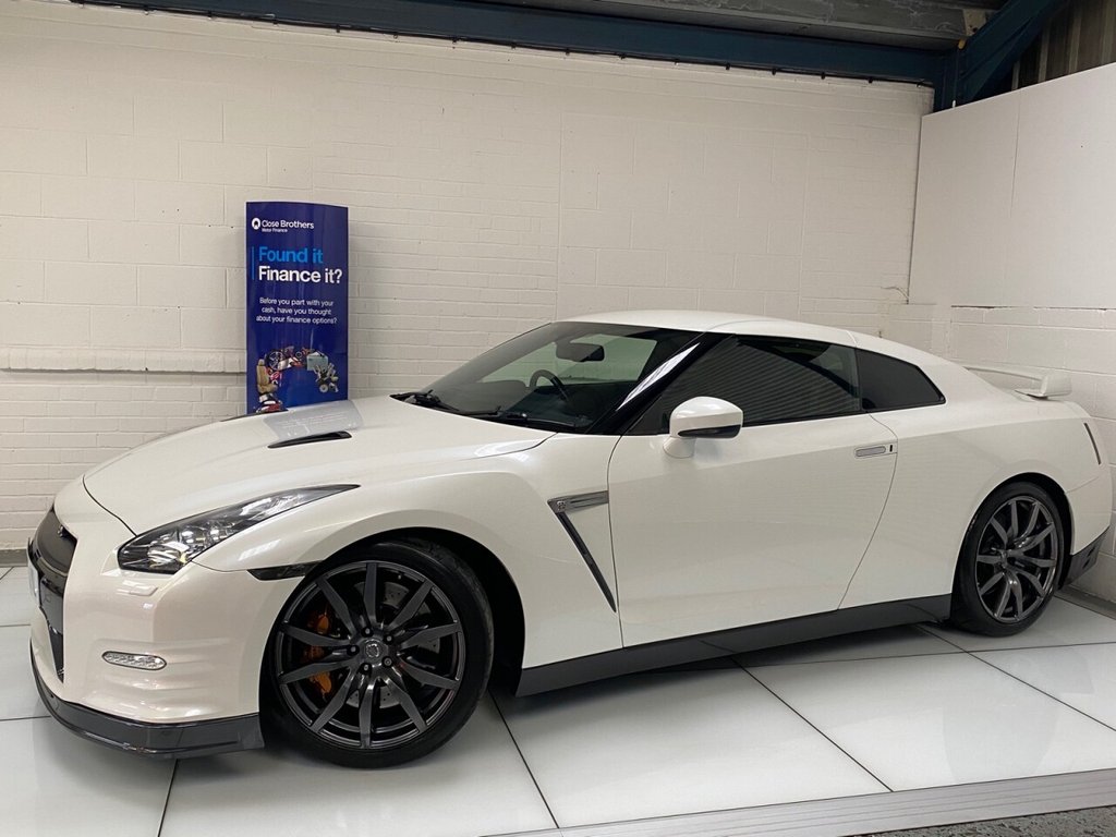 View our NISSAN GT-R