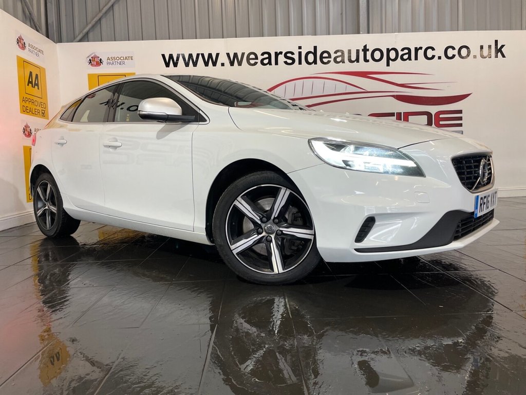 View our VOLVO V40