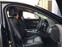 USED 2018 18 JAGUAR XF 2.0 D PRESTIGE 5d 177 BHP 