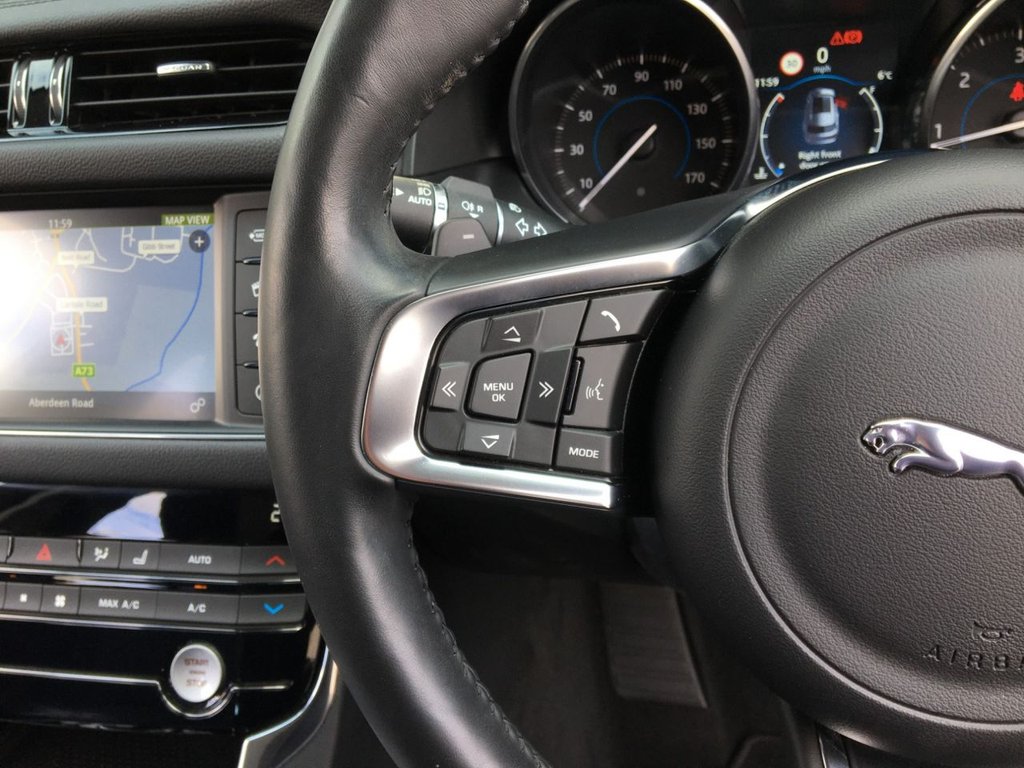 USED 2018 18 JAGUAR XF 2.0 D PRESTIGE 5d 177 BHP 