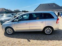 USED 2013 63 VAUXHALL ZAFIRA 1.6 DESIGN 5d 7 SEATER Low Mileage 7 seater with a FSH
