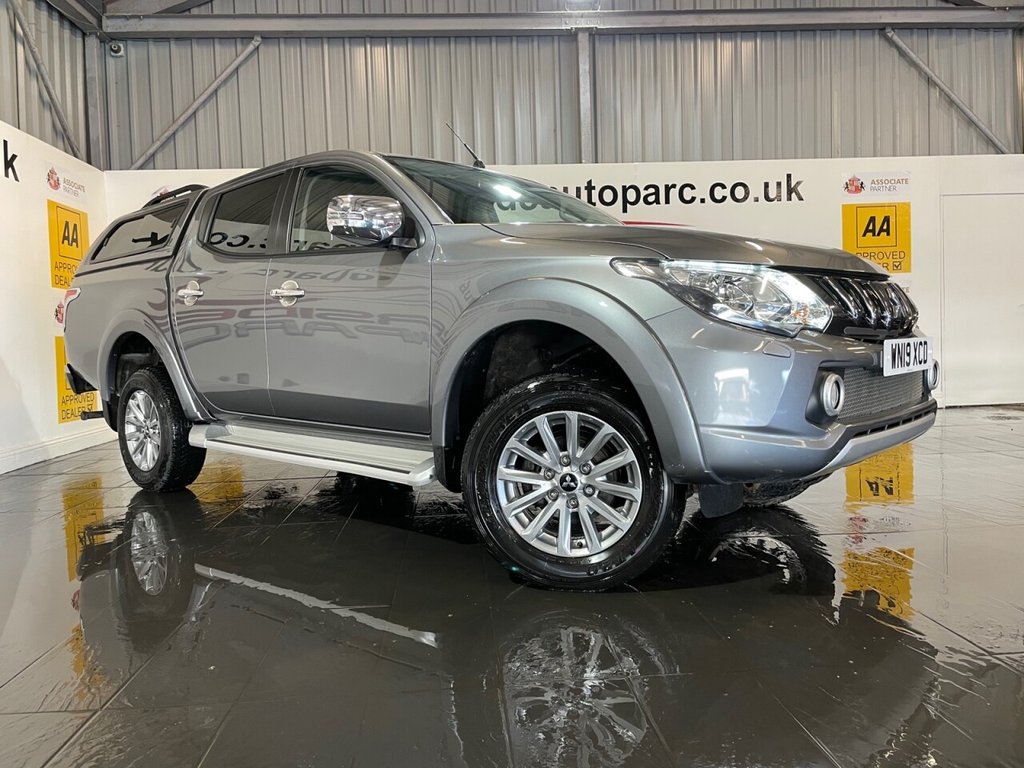 View our MITSUBISHI L200