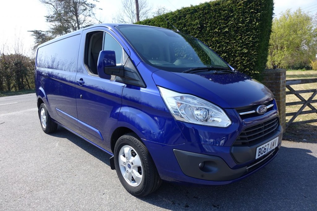 View our FORD TRANSIT CUSTOM