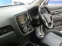 USED 2017 17 MITSUBISHI OUTLANDER 2.0 PHEV 4H 5d 200 BHP SAT NAV SUNROOF LEATHER VAT Q