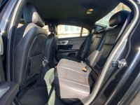 USED 2015 15 JAGUAR XF 2.2 D R-SPORT BLACK 4d 200 BHP LEATHER | 20" ALLOYS | PRISTINE |